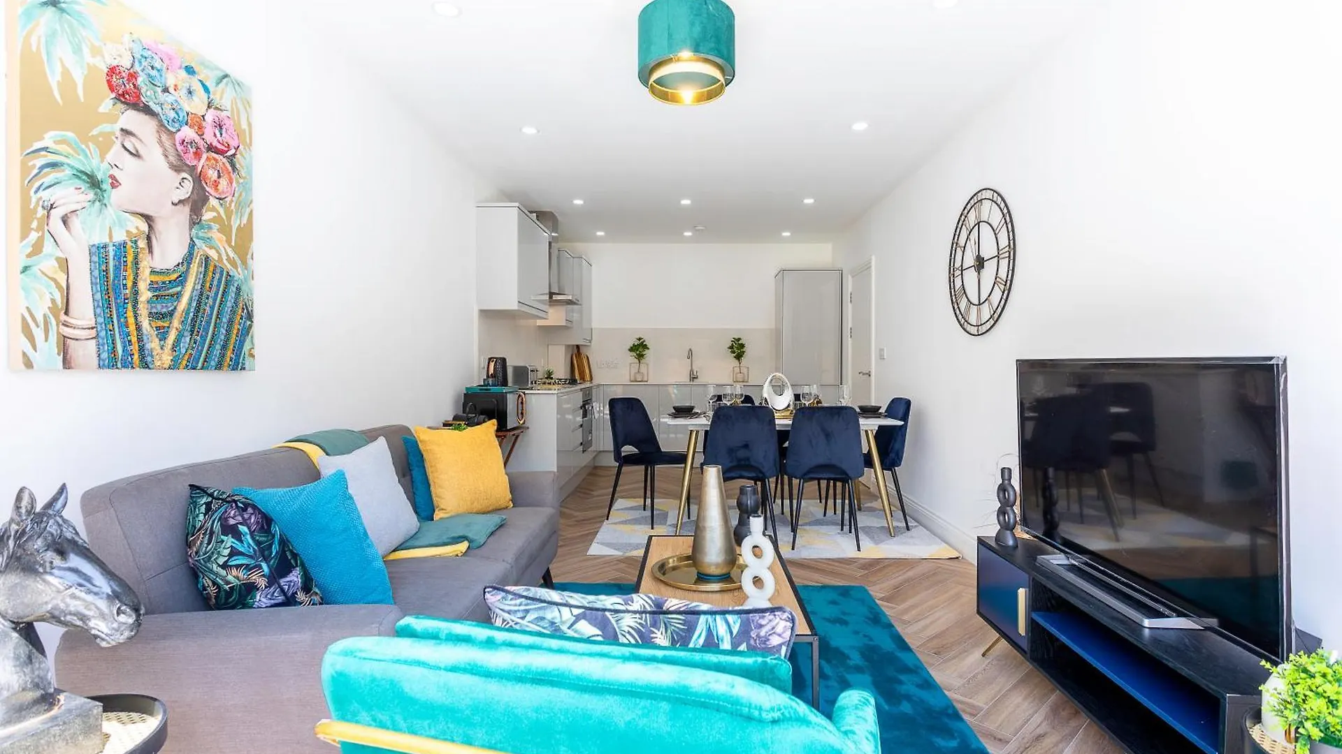 Majestic Lux 5Bed 2Bath Free Parking Garden Central London Condo 0*,  United Kingdom